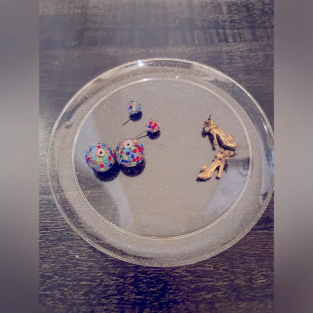 🔹3/$20 Set of Rhinestone Stud Earrings, 1 Screw On Back & 1 Butterfly Back